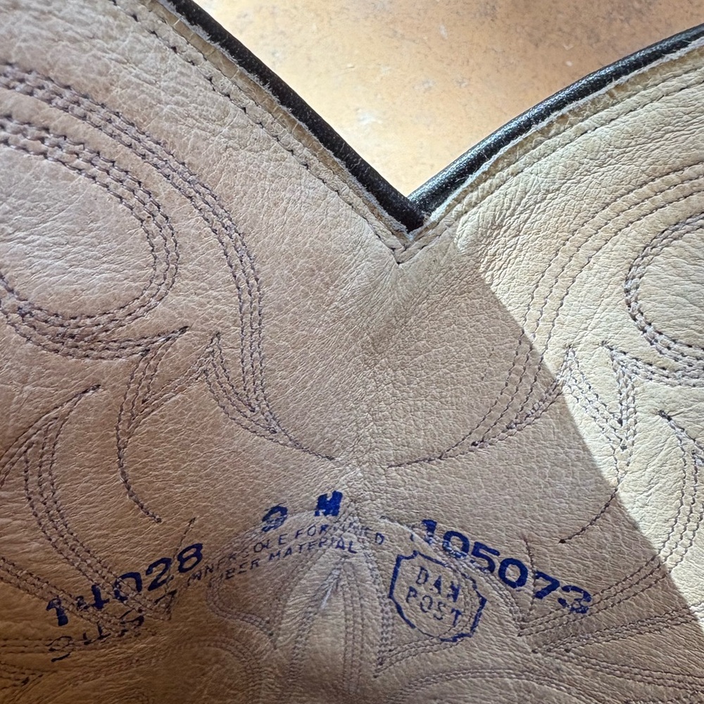 Dans Boots NWT vintage Cowgirl size 9 M Brown Leather - Picture 2 of 6